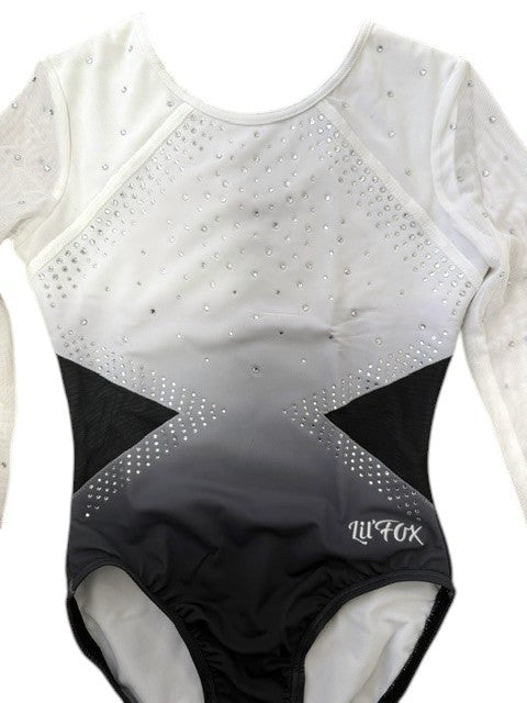 BLACK & WHITE 3/4 MESH SLEEVES